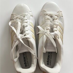 Adidas Neo Women’s White & Gold Cloudfoam Sneakers Size 9
